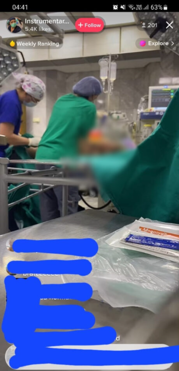 Medicinska sestra uživo prenosila porođaj na TikToku, hitno suspendovana (FOTO)