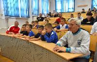 Sportske legende u druženju sa mladim sportistima iz Bijeljine FOTO
