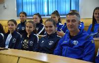 Sportske legende u druženju sa mladim sportistima iz Bijeljine FOTO