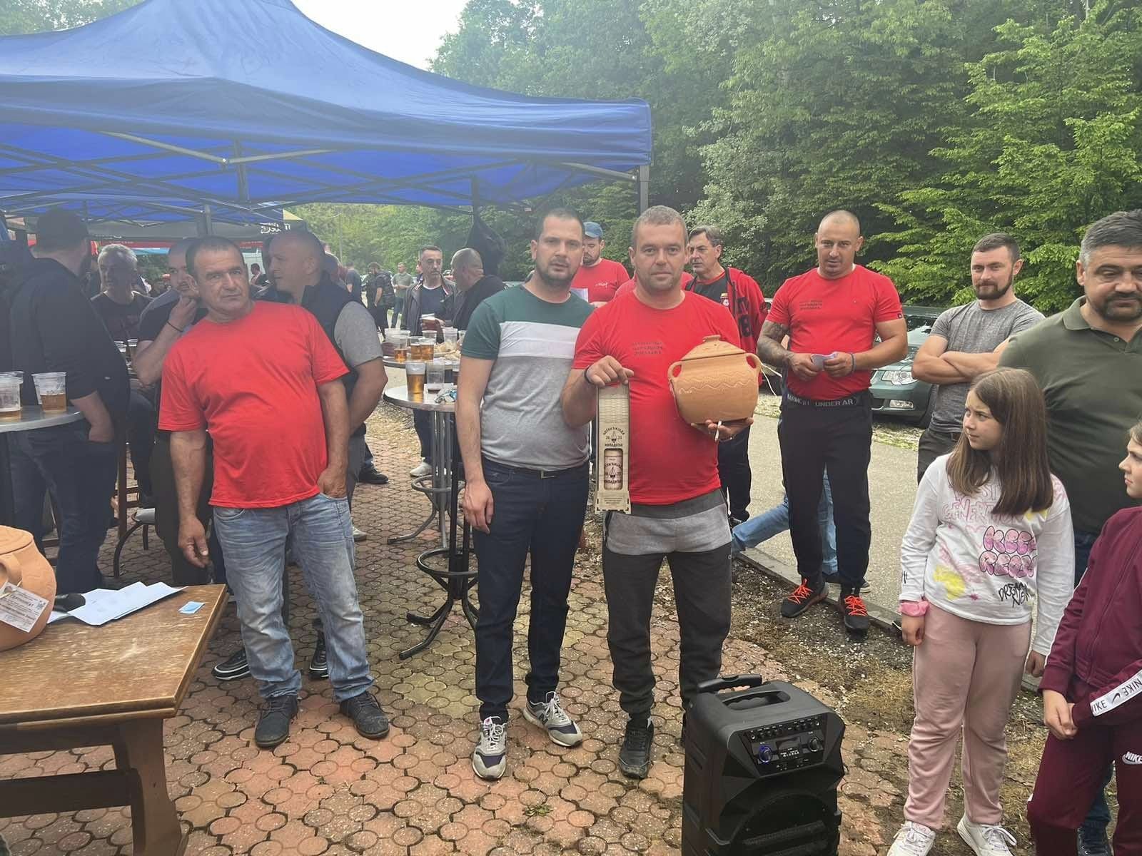 Peta Kotlićijada u majevičkom selu Miladići, najbolji kotlić pripremila ekipa iz Mačkovca
