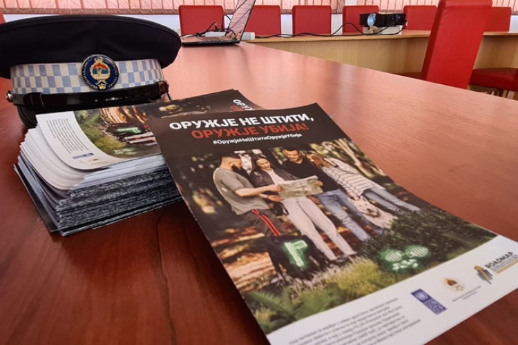 Policijska uprava Bijeljina realizuje kampanju "Oružje ne štiti, oružje ubija"