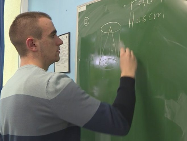 Vuk Јanković primjer genijalnosti - obara rekorde na svim republičkim takmičenjima