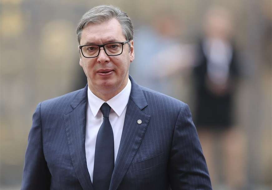 Predsjednik Srbije potpisao naredbu: Vučić digao vojsku na nivo borbene gotovosti zbog nasilja nad Srbima na sjeveru KiM