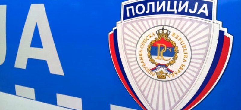 Prijedorska policija oduzela motocikl i auto od 2 bahata vozača