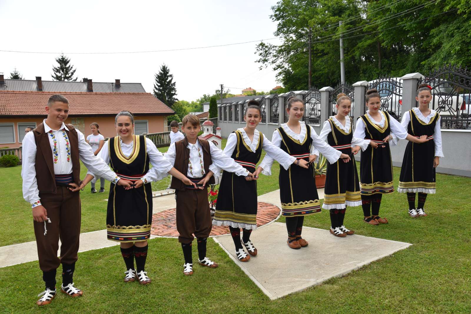 Dvadeset godina od osvećenja hrama u Pilici, posvećenom Svetoj Petki FOTO/VIDEO