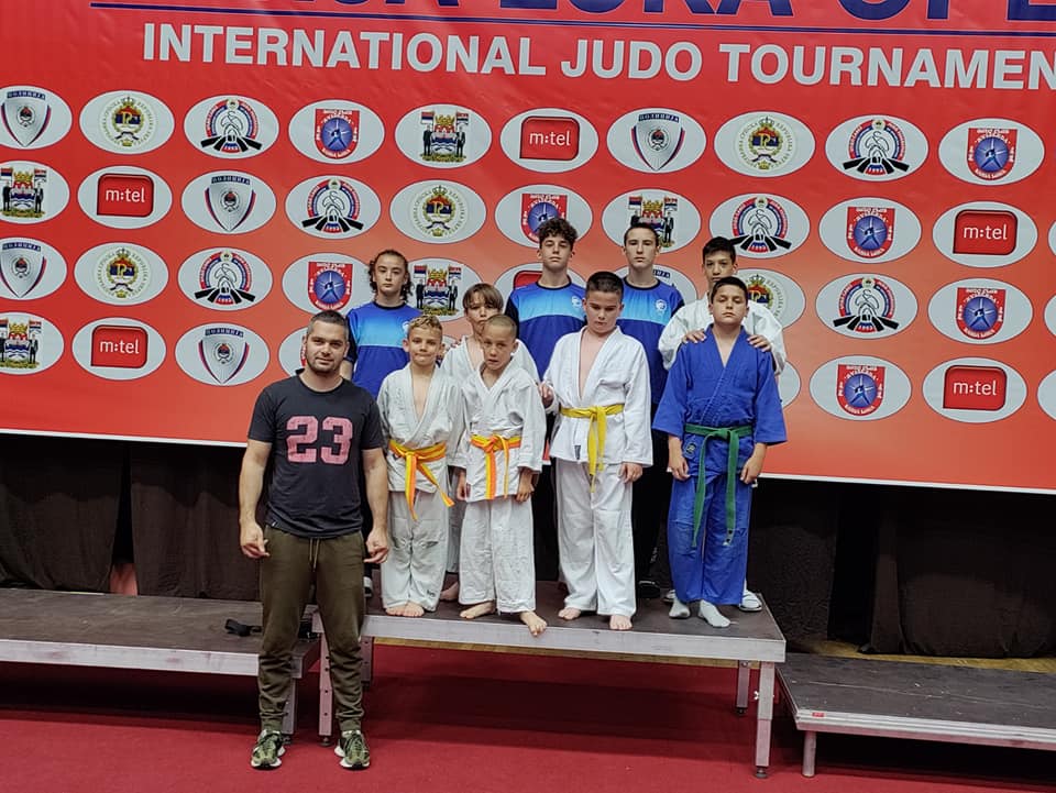 USPJEŠAN VIKEND JK "PANTER" Jovana Đurić kadetska ekipna prvakinja Balkana, u Banja Luci osvojeno 8 medalja