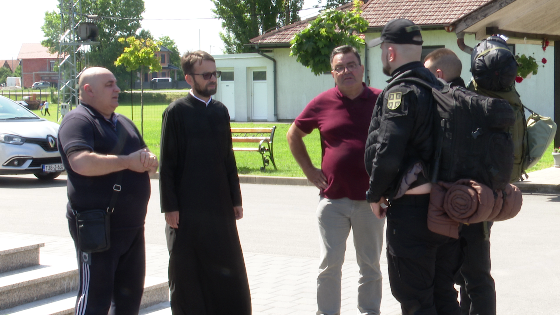Ognjen i Srđan iz Bijeljine pješke krenuli na put do manastira Ostrog