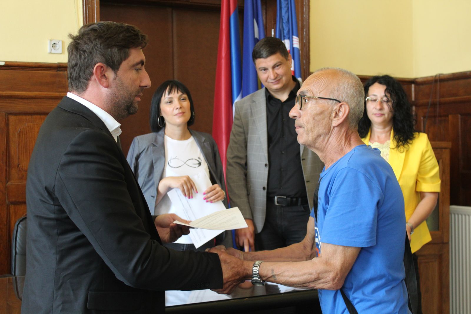 Gradonačelnik Petrović potpisao ugovore sa pripadnicima boračke populacije