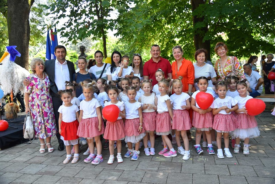 Na "Konferenciji beba" u Bijeljini 123 mališana, Dunja Buzić - najmlađa beba