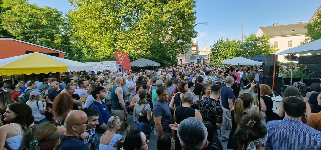 Mladi virtuoz na harmonici oduševio publiku: Đorđe Perić (13) iz Bijeljine održao koncert u Gracu