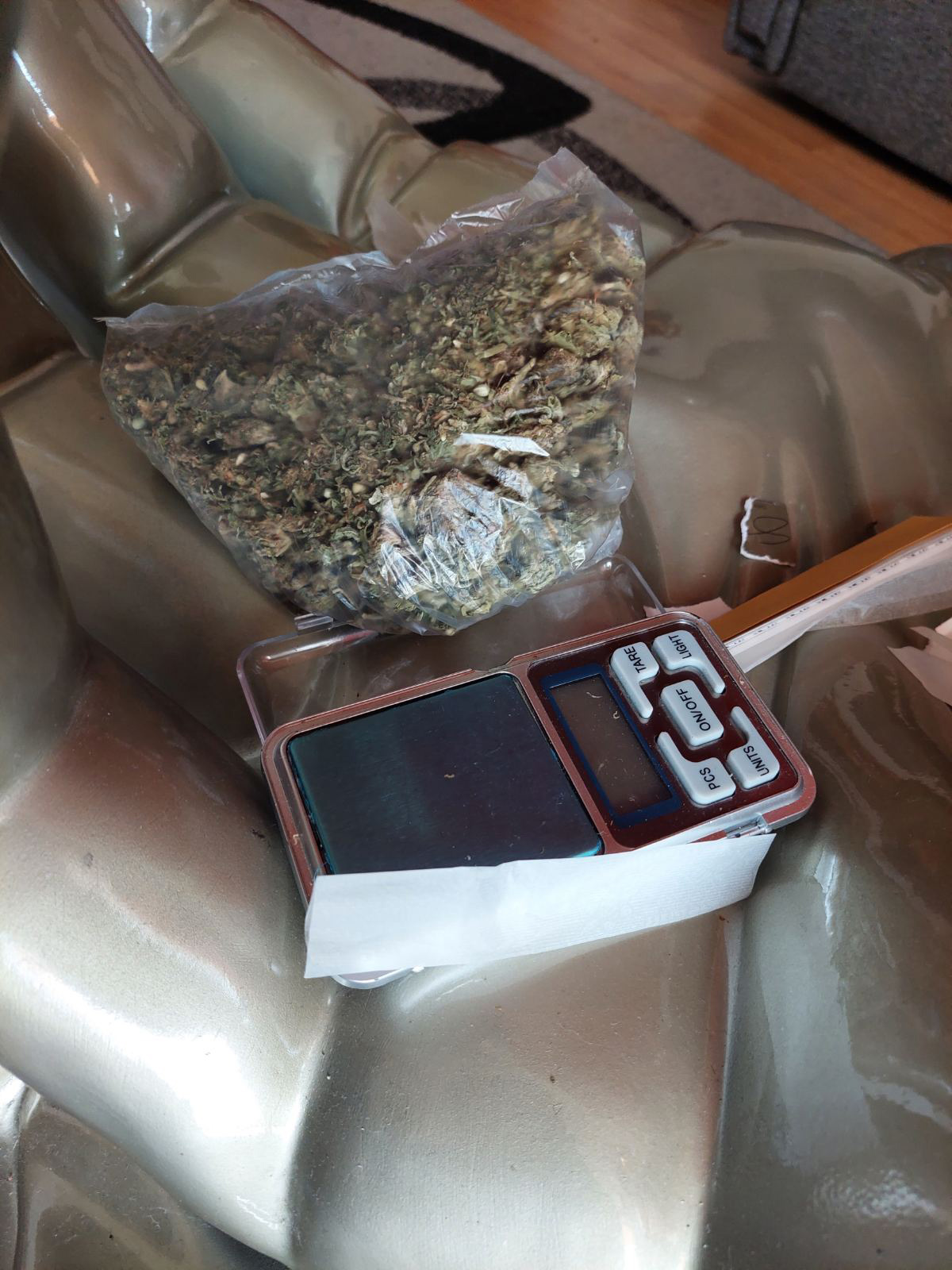 U pretresu lica u Bijeljini pronađeno 2,8 kilograma marihuane