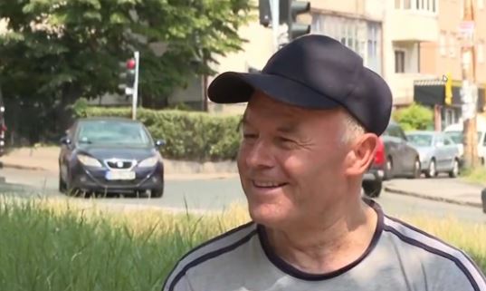 Oglas "pjevača i deviznog penzionera" postao hit na Internetu