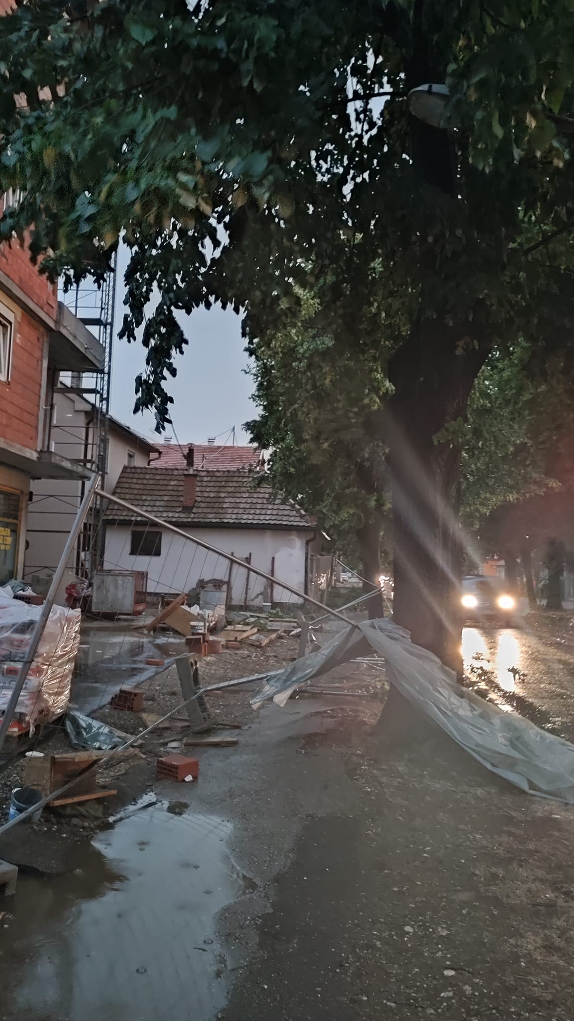 NEVRIJEME U BIJELJINI Osmoro lakše povrijeđenih zatražilo ljekarsku pomoć FOTO/VIDEO