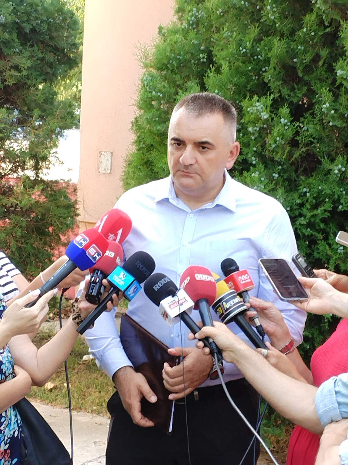 Ministar Minić u Bijeljini: Sa pet miliona KM Vlada namiruje štetu i spasava do 6.000 zdravih svinja