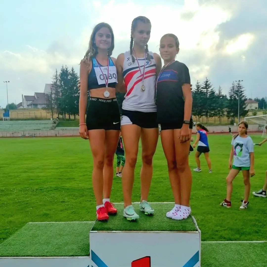 Dvanaest medalja za AK "Atletik" na prvenstvu RS za seniore i starije pionire