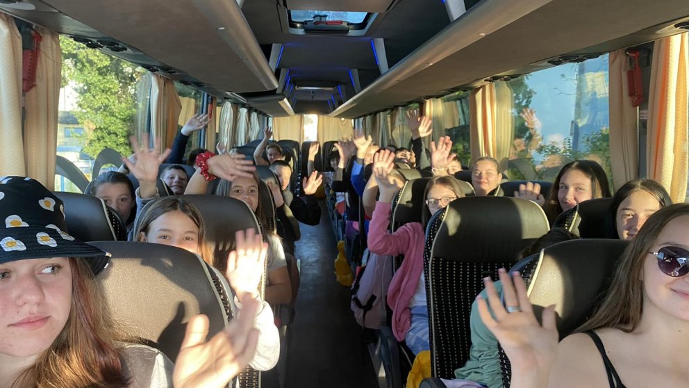 NA MORE OTPUTOVALO 40 MALIŠANA IZ BIJELJINE Osma smjena krenula put Bečića