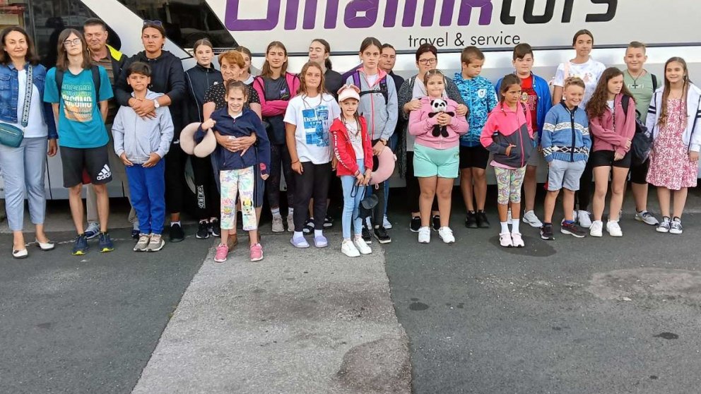 NA MORE OTPUTOVALO 40 MALIŠANA IZ BIJELJINE Osma smjena krenula put Bečića