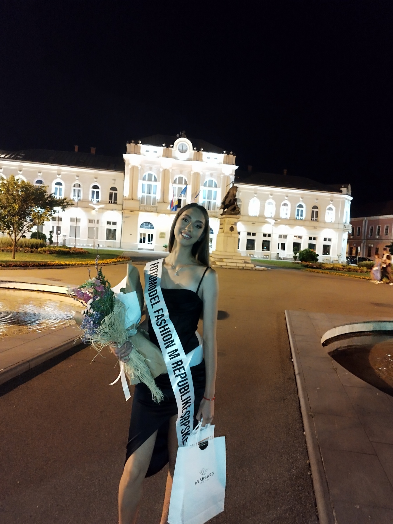 Nina Samradžić: „Ostvarenje sna, scena i modeling su moja strast“