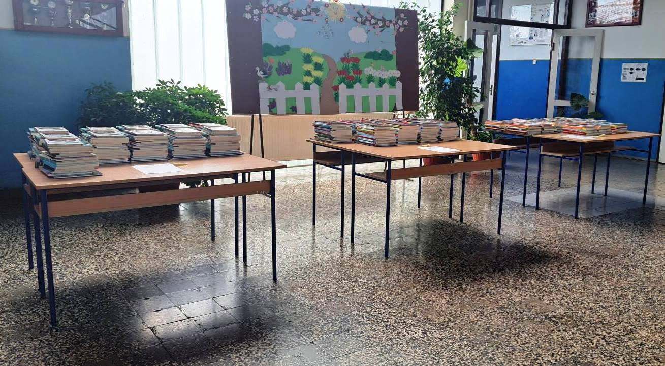 Opština Donji Žabar obezbijedila besplatne udženike za osnovce