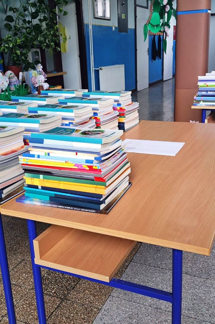 Opština Donji Žabar obezbijedila besplatne udženike za osnovce