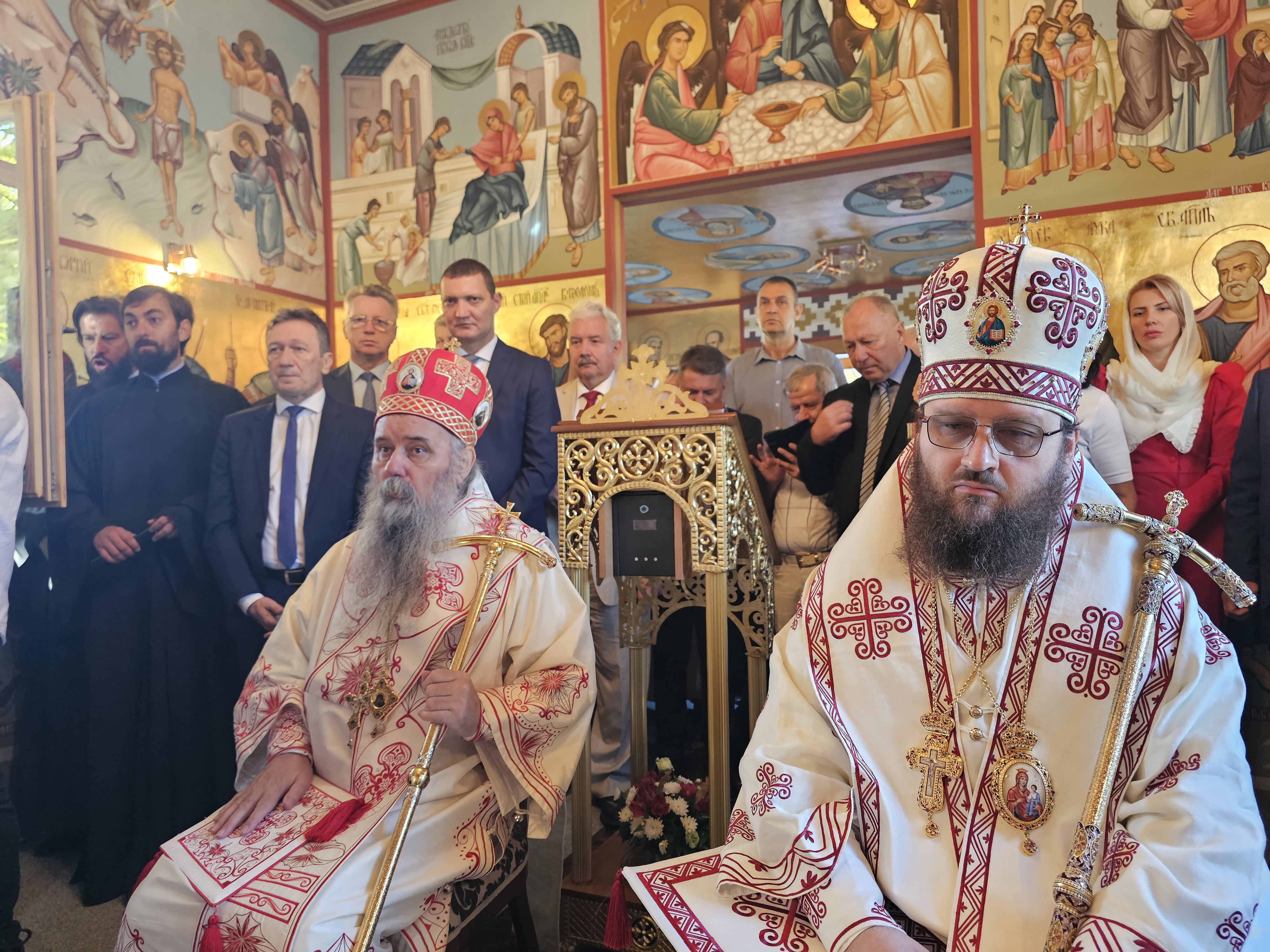 Episkop Fotije u ugljevičkom manastiru: Svetinje objedinjuju ljude