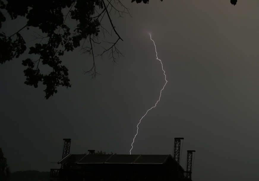 Upaljen žuti meteoalarm za veći dio BiH zbog grmljavine