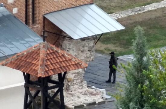 Policija na Kosovu i Metohiji: Ubijena tri napadača, pet uhapšenih