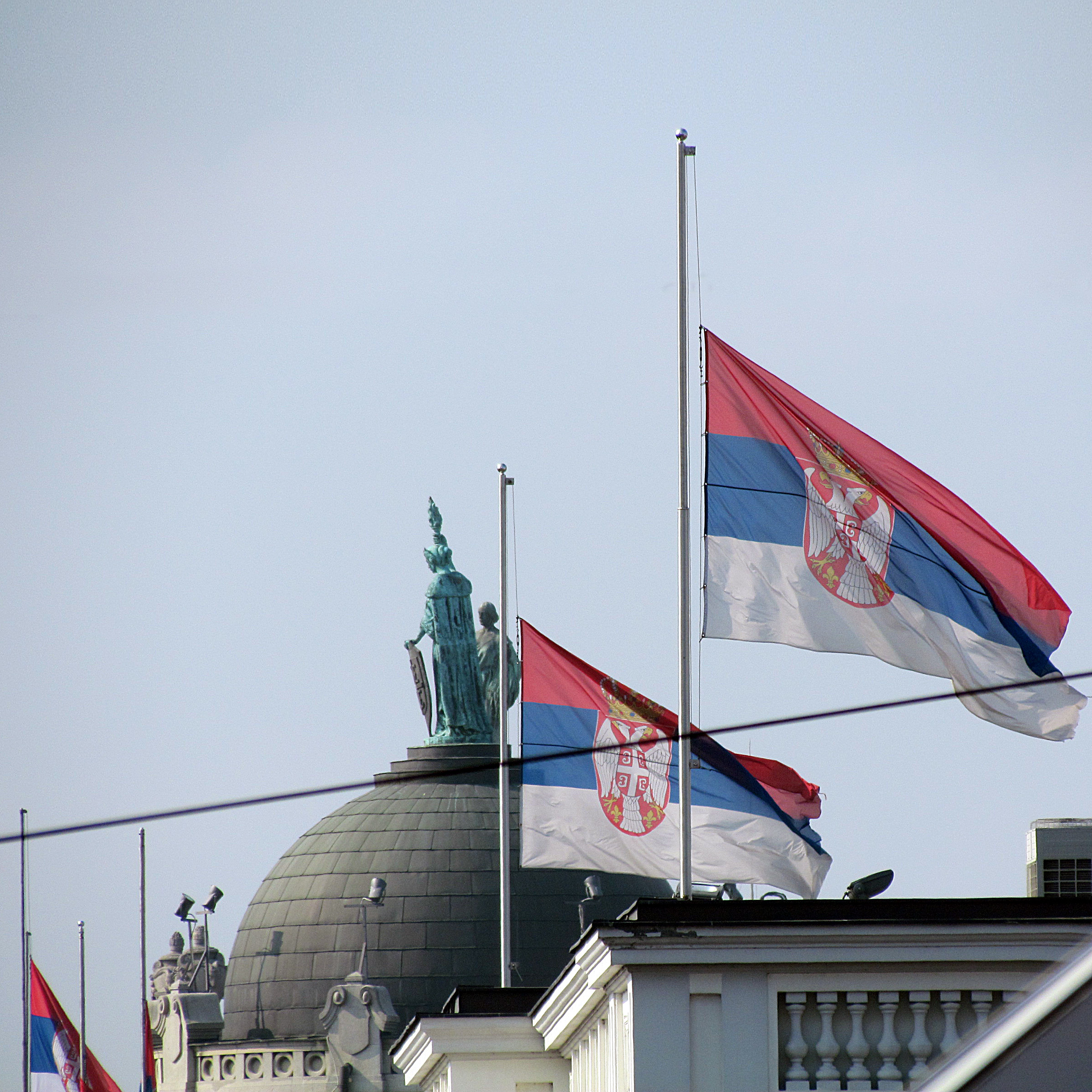 U Srbiji proglašen Dan žalosti