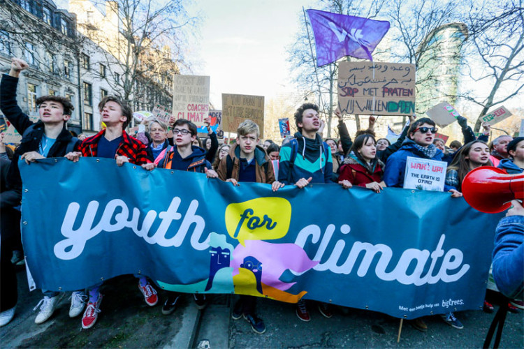 Šestoro mladih tuži 32 zemlje zbog klimatskih promjena