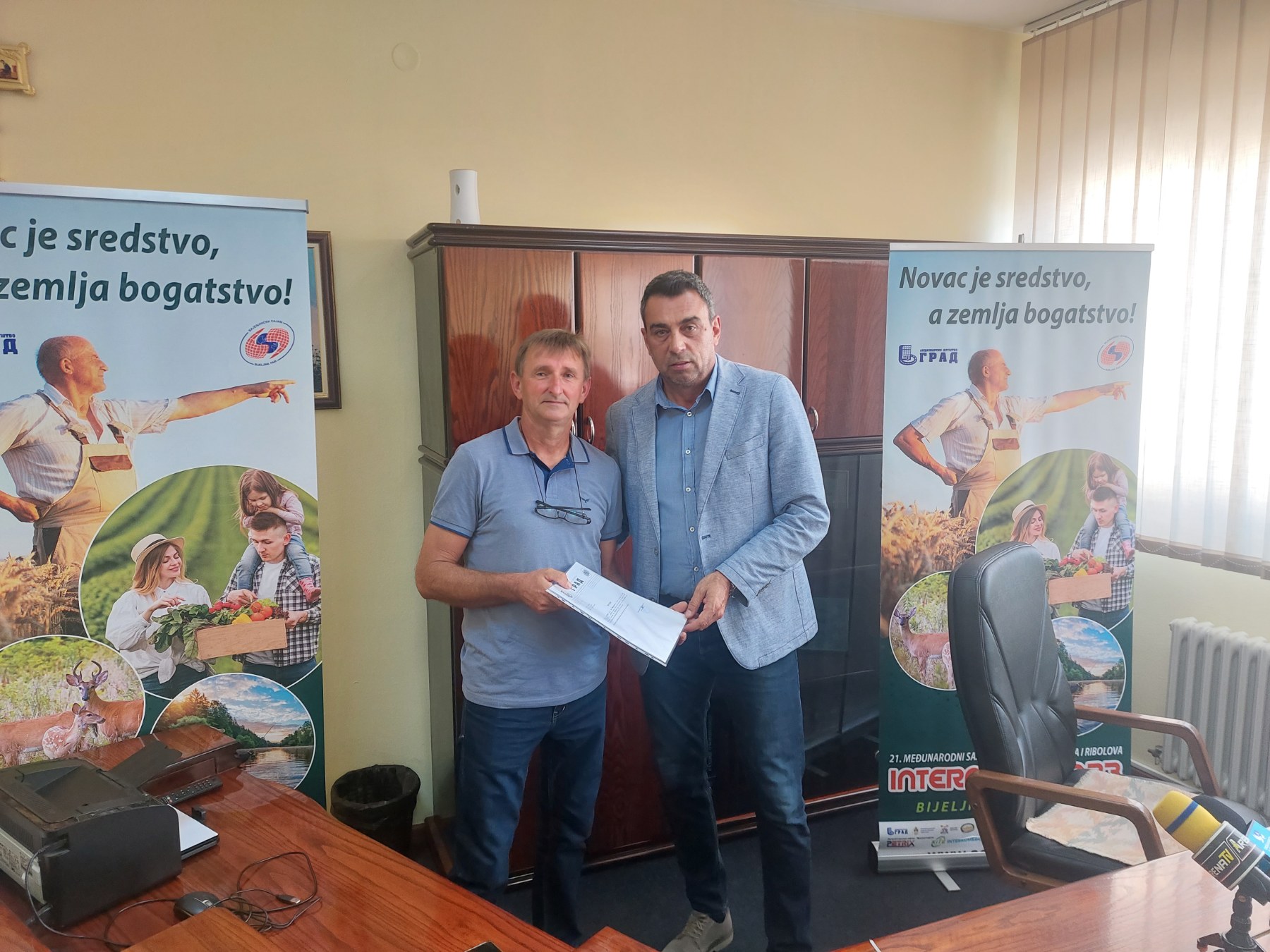 A.D. "Grad": Uručene nagrade dobitnicima nagradne igre