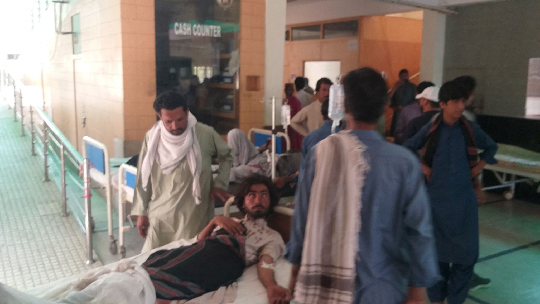 Pakistan: Samoubilački napad kod džamije, ubijeno najmanje 52 ljudi