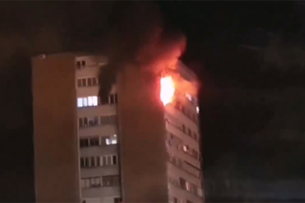 Požar u zgradi u Kragujevcu, dvoje mrtvih (VIDEO)