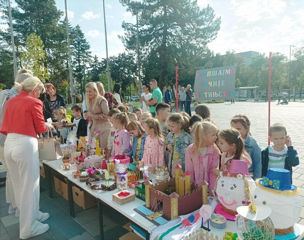 Dječiji vrtić „Čika Jova Zmaj“: Humanitarna prodajna izložba „Uljepšajmo nečije djetinjstvo“