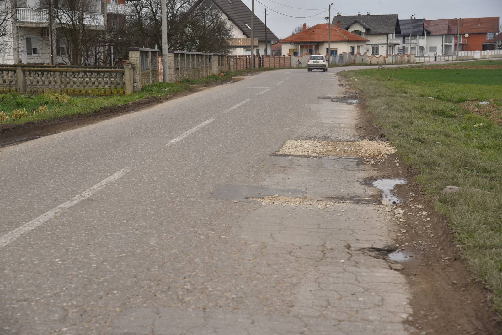 Lokalni put Bijeljina-Batković-Klis praktično van funkcije, „Integral inženjering“ i dalje ćuti