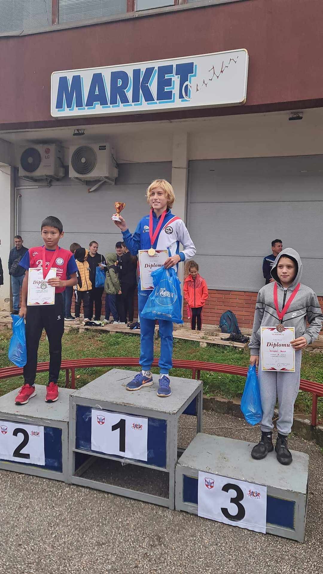 Sjajan takmičarski vikend za atletičare Gradskog atletskog kluba "Akademac"