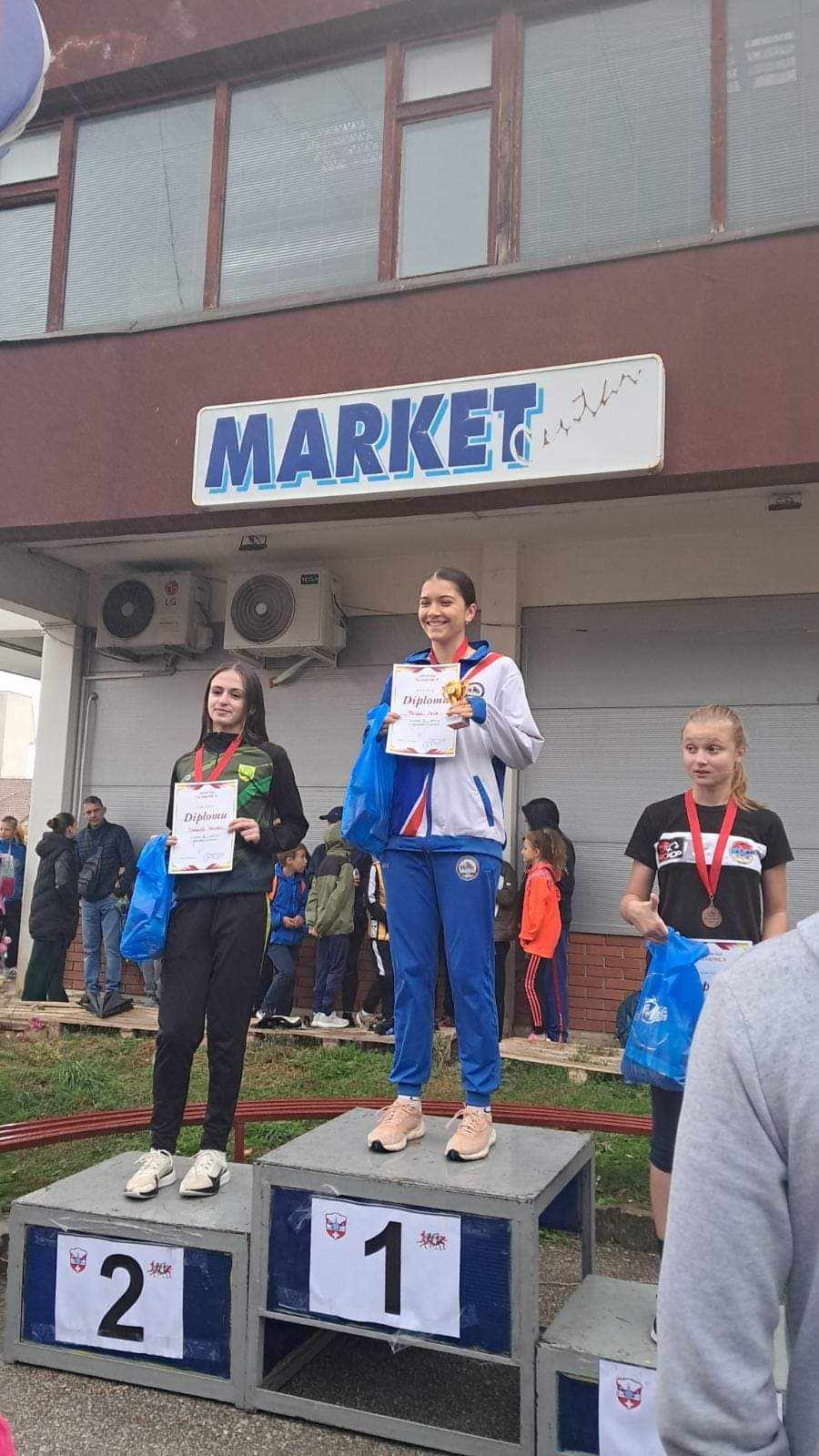 Sjajan takmičarski vikend za atletičare Gradskog atletskog kluba "Akademac"
