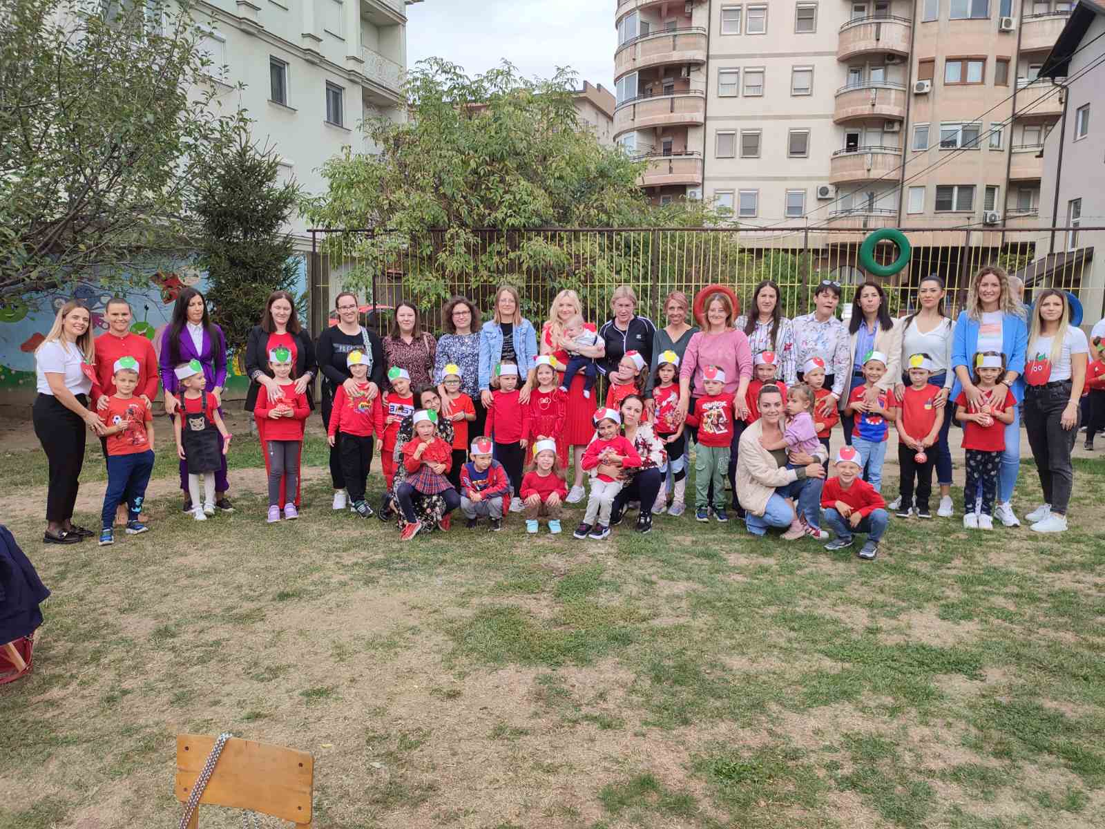 Jesenje radionice u vrtiću "Čika Jova Zmaj" - vesela druženja roditelja, djece i vaspitača FOTO