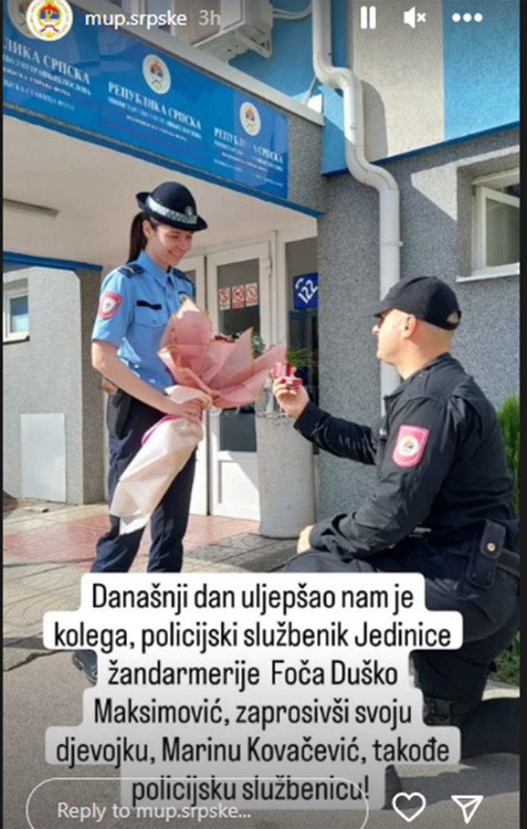 Prosidba ispred zgrade Policijske uprave (FOTO)