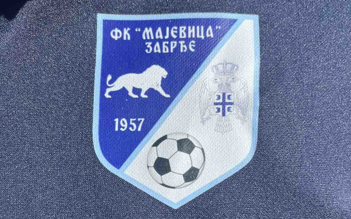 RSS Ugljevik i Slavenko Ristić obezbijedili trenerke za FK „Majevica“ iz Zabrđa