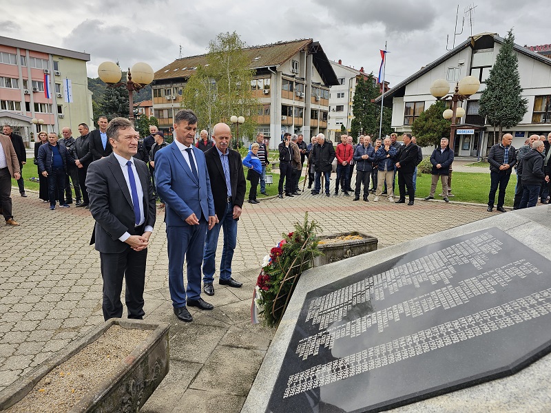 Boračka organizacija Ugljevika proslavila krsnu slavu Mitrovdan: Sjećanje na poginule borce