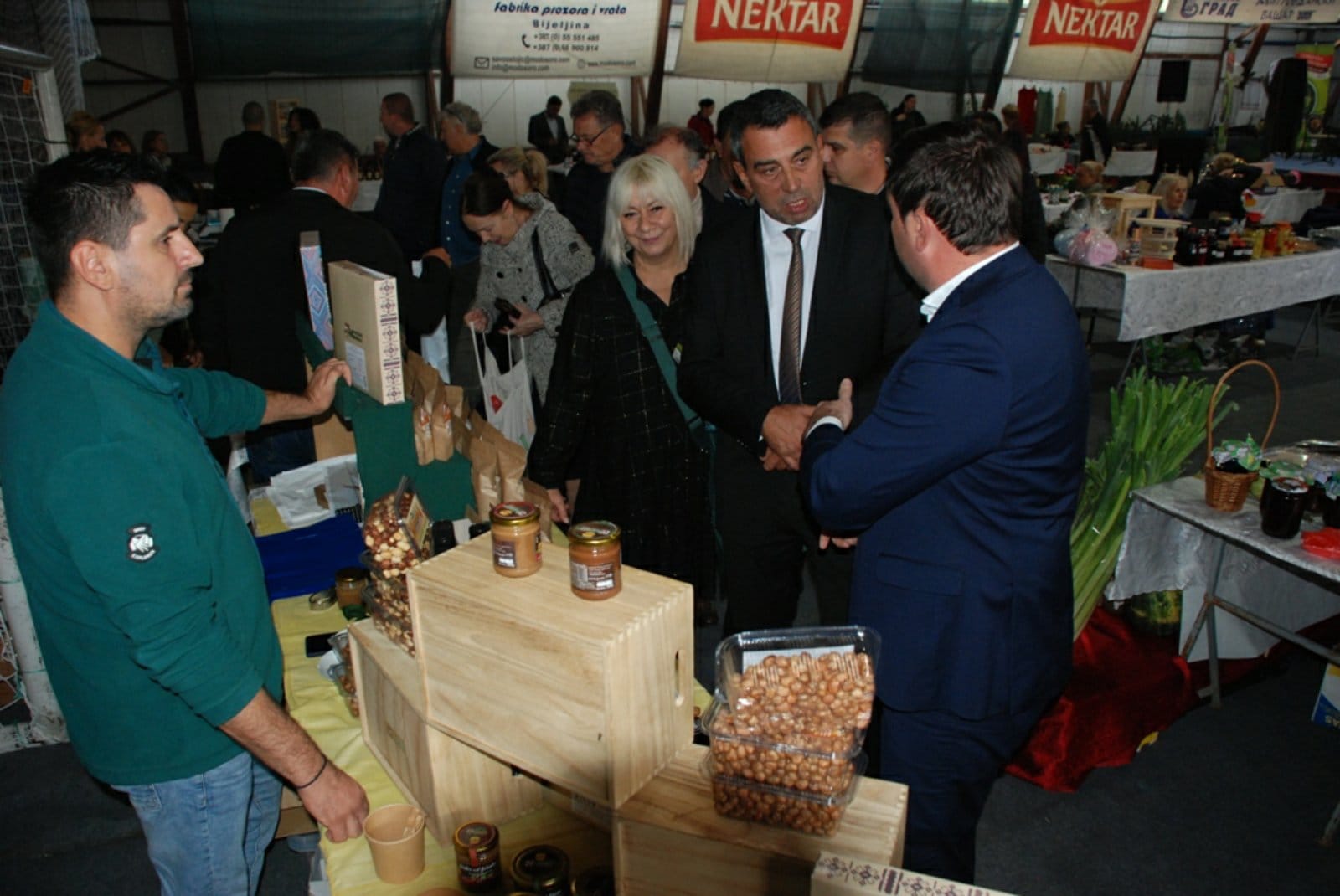 Tradicija se nastavlja - održan je Mitrovdanski vašar FOTO