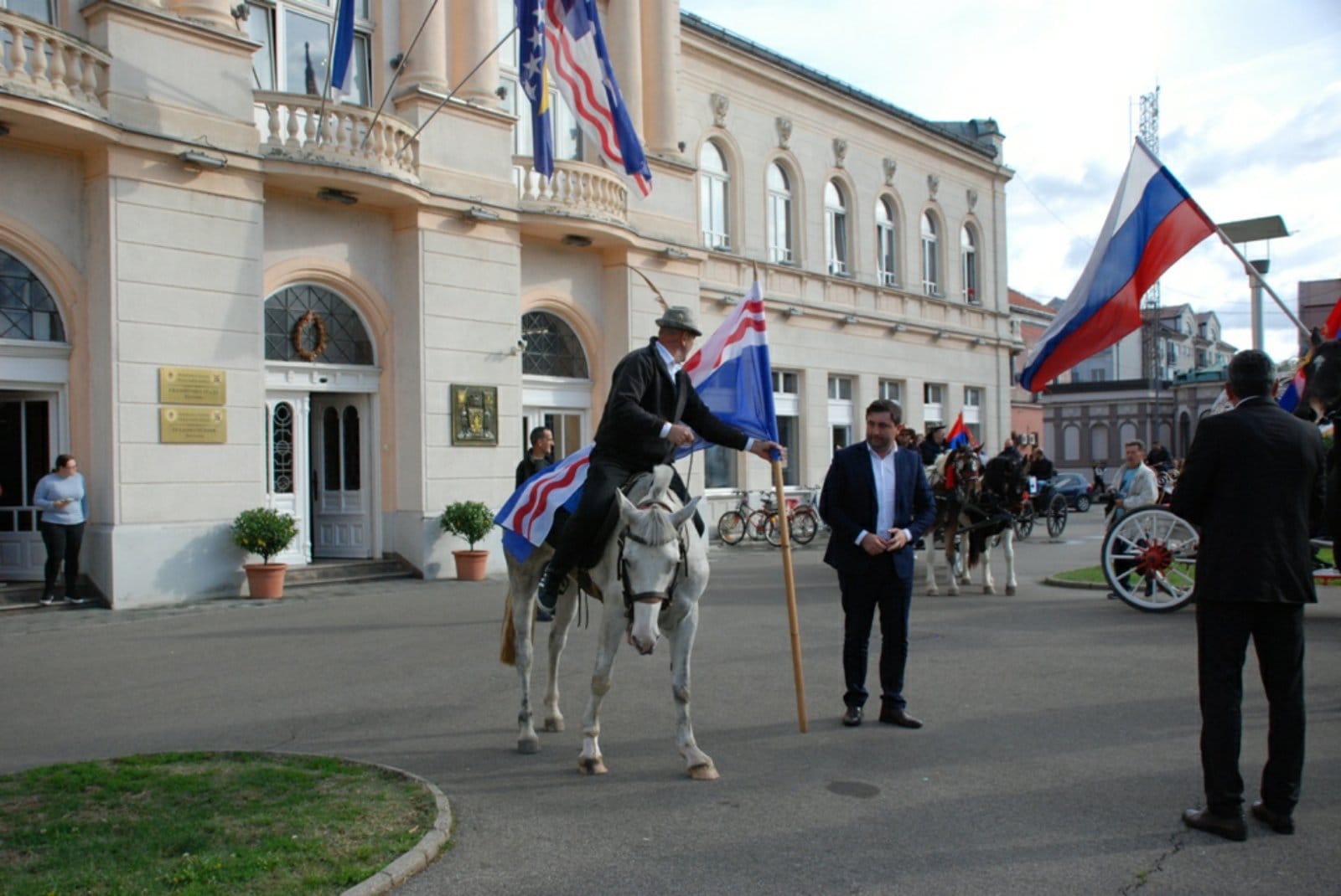 Tradicija se nastavlja - održan je Mitrovdanski vašar FOTO