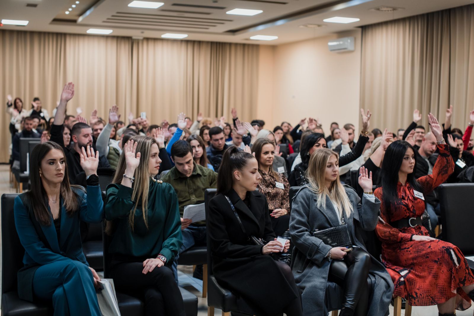 Profesorica Srpskog jezika Ana Bajić na čelu Aktiva mladih RSS Bijeljina!