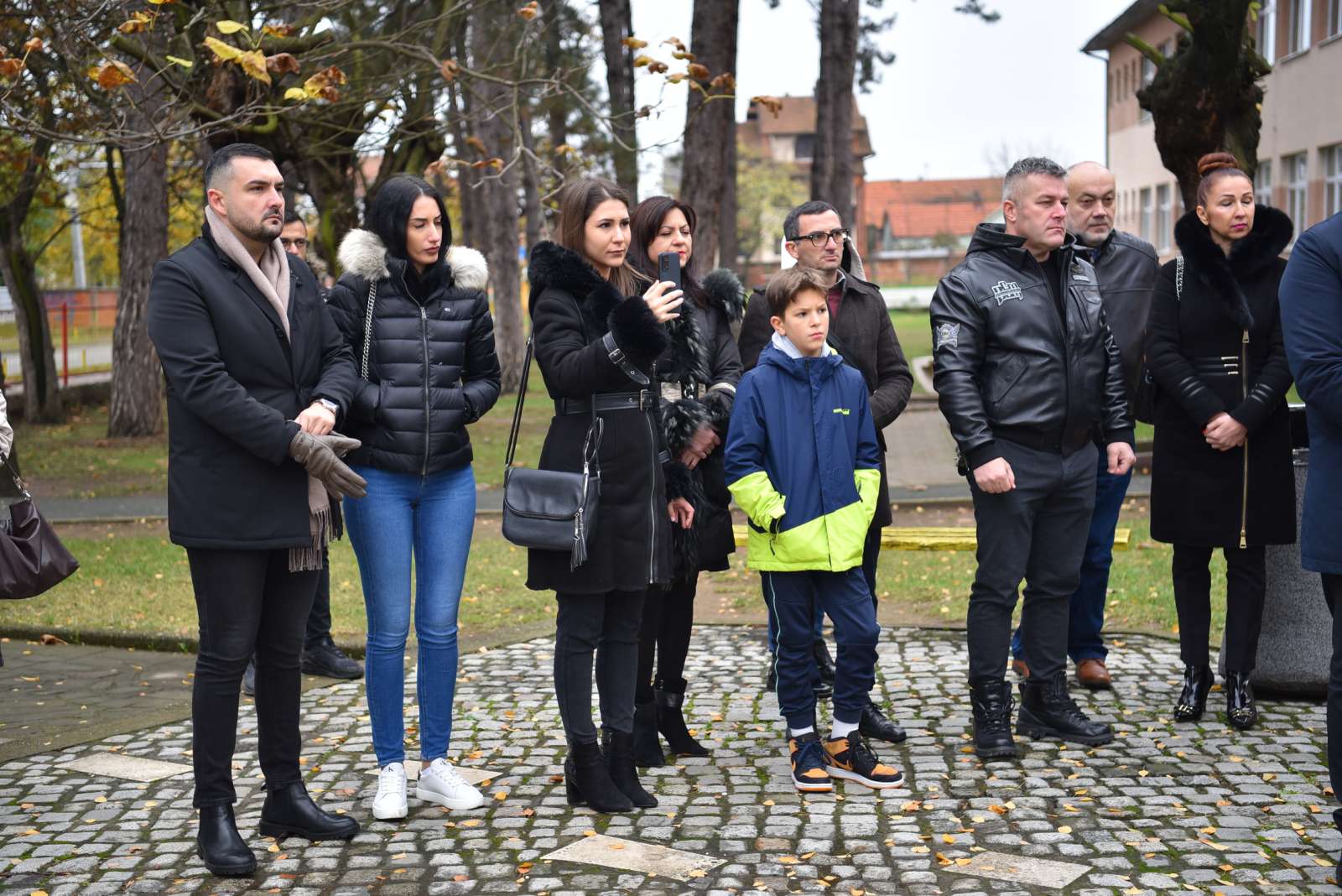 Otkrivena bista Jovanu Dučiću