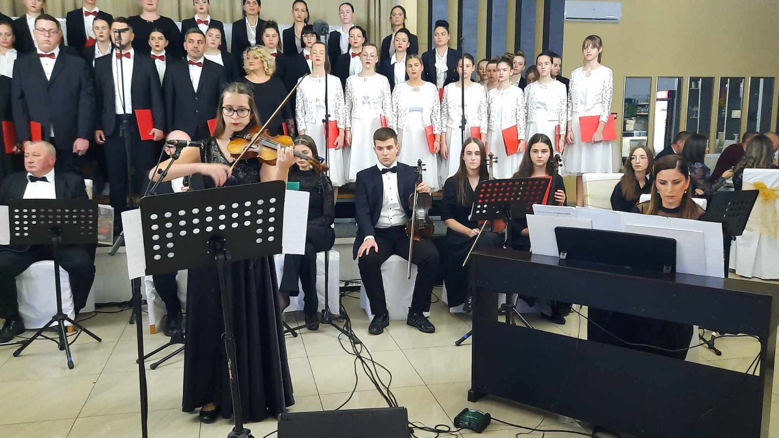 Bijeljinski bal u čast Jovana Dučića i njegove ljubavi Magdalene Živanović FOTO/VIDEO