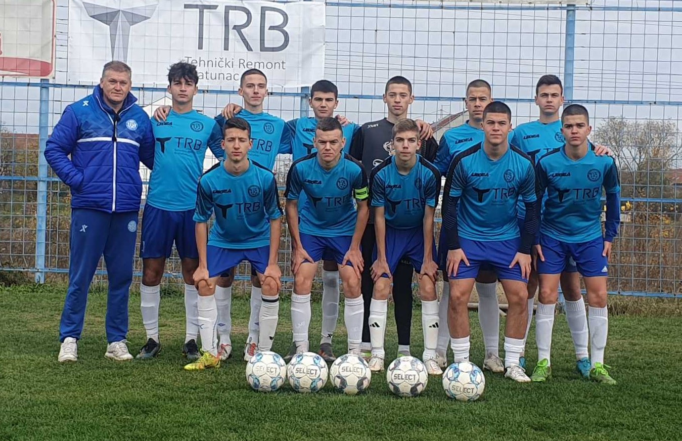 Slavenko Ristić donirao opremu za FK „Ilićka 01“ iz Brčkog