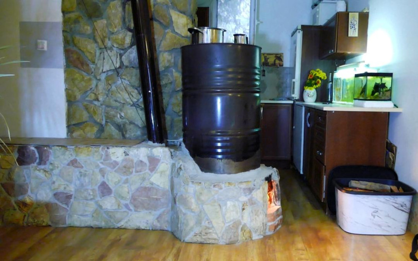 Raketna peć grije cijelu kuću