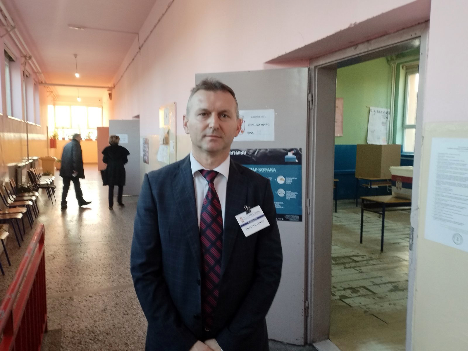U Bijeljini glasa nešto više od 2.000 birača (FOTO)