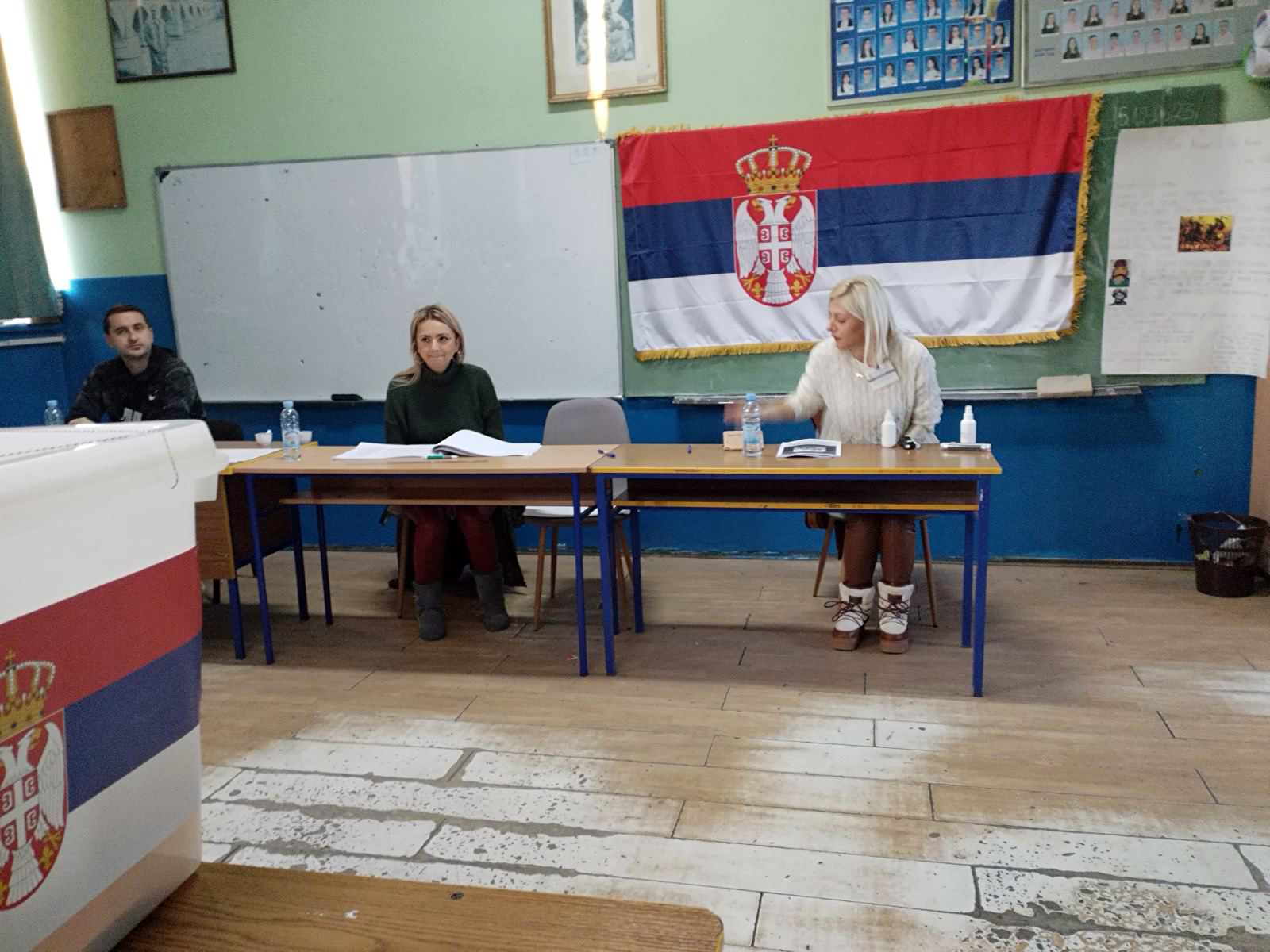 U Bijeljini glasa nešto više od 2.000 birača (FOTO)