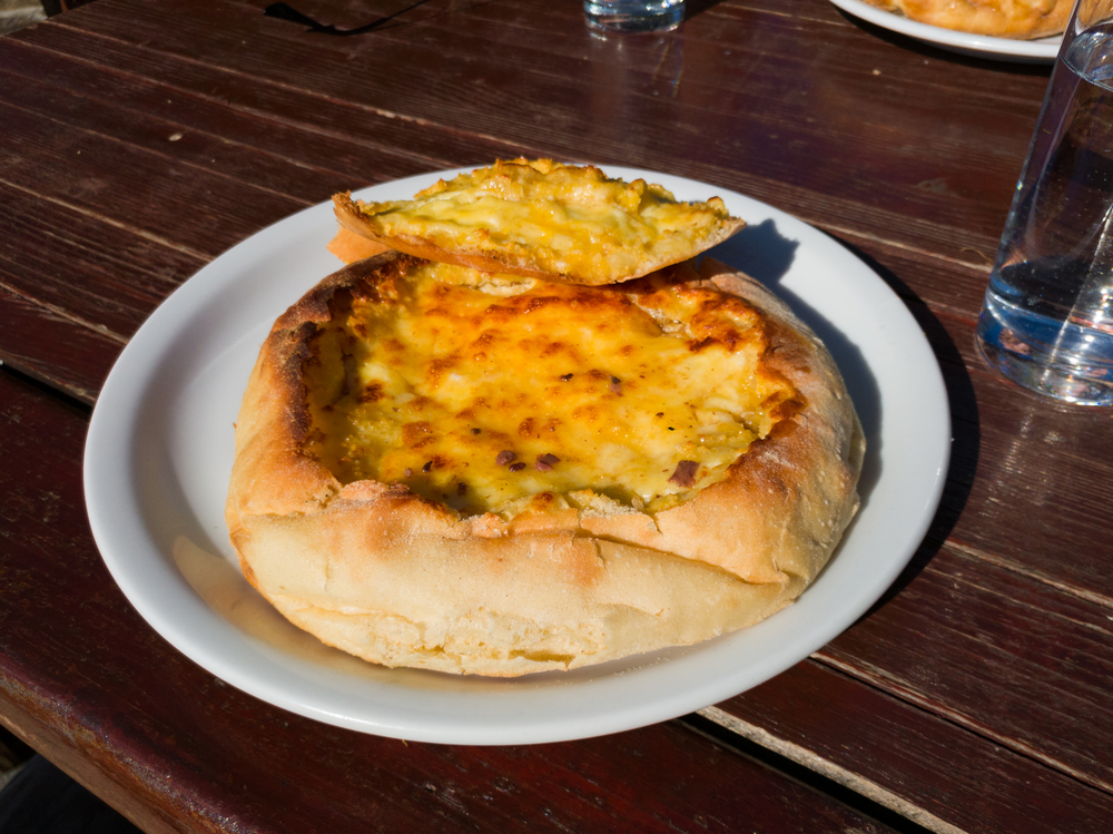 Burek na osmom mjestu najboljih doručaka na svijetu, prvo mjesto "Užička komplet lepinja"